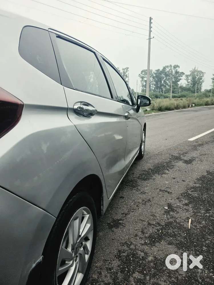 Honda Jazz Diesel. Manufacturing 2015. Registered 2016.