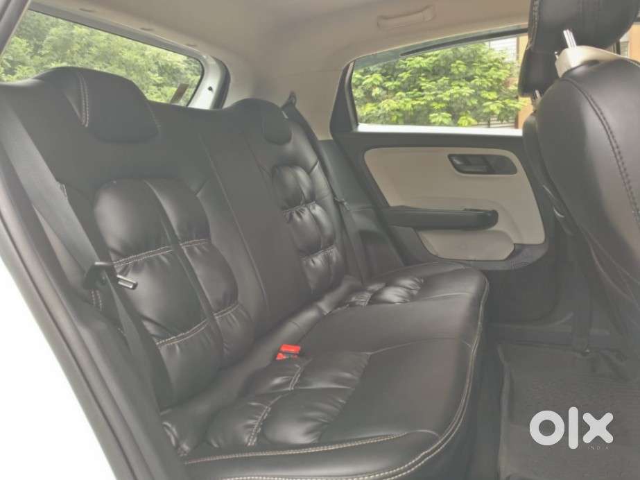 Tata Altroz, 2022, Petrol