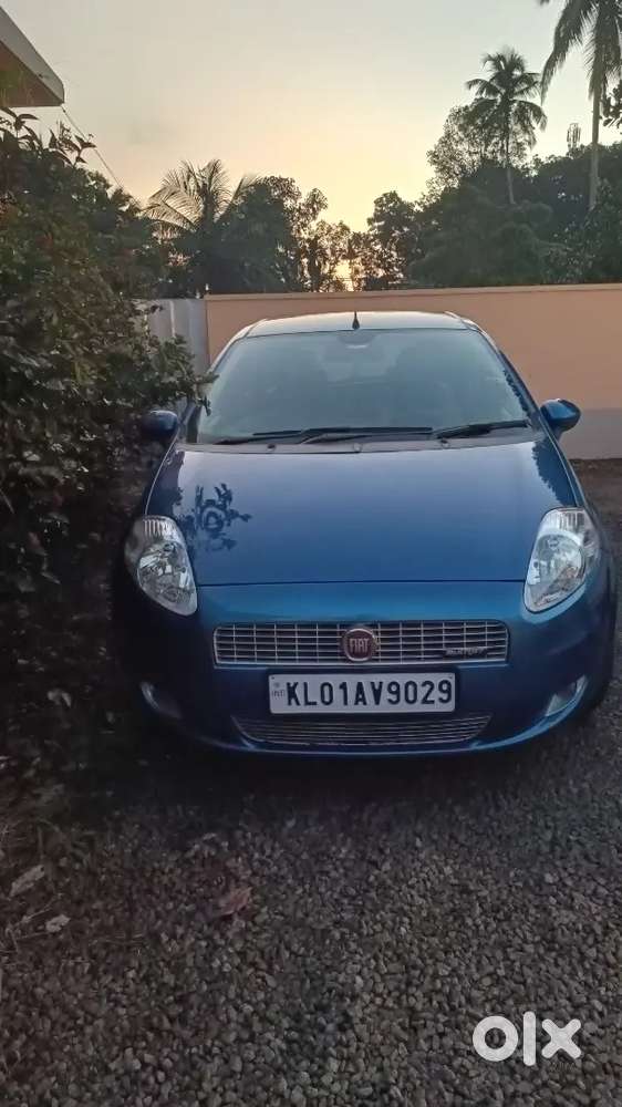 Fiat Grande Punto 2009 Diesel 100000 Km Driven