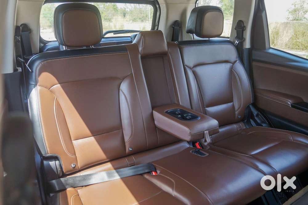 Mahindra Scorpio N Z8 Petrol At 7 Str, 2023, Petrol