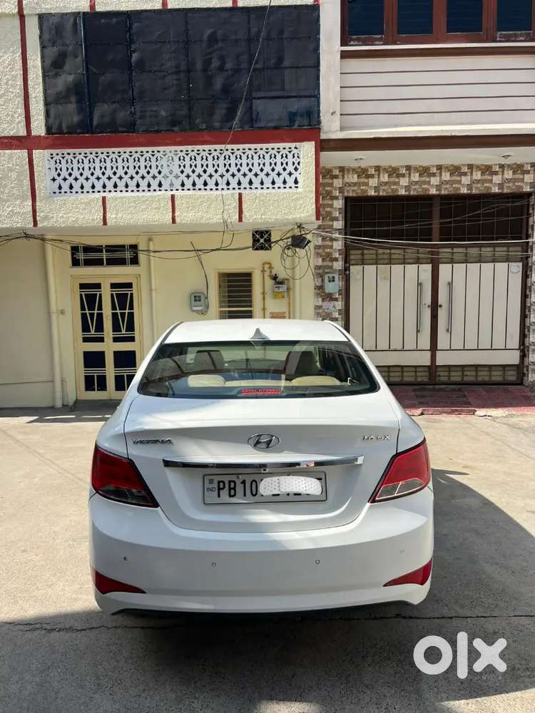 Hyundai Verna 2016 Petrol 28000 Km Driven