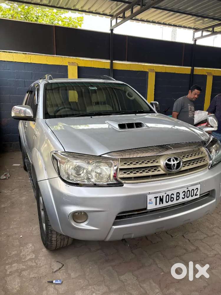 Toyota Fortuner 2010 Diesel Well Maintained