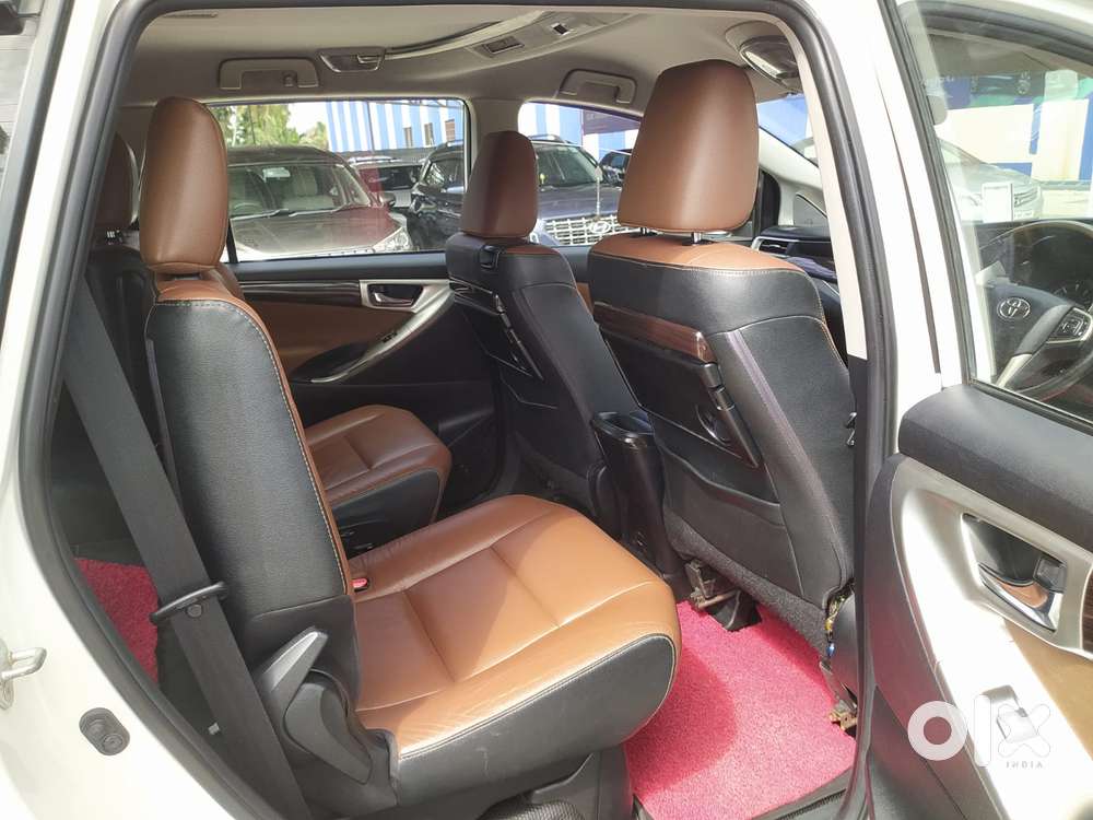 Toyota Innova Crysta 2.8z Automatic, 2016, Diesel