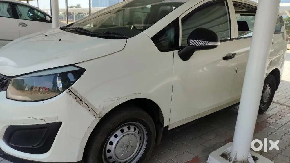 Mahindra Marazzo Diesel 2020