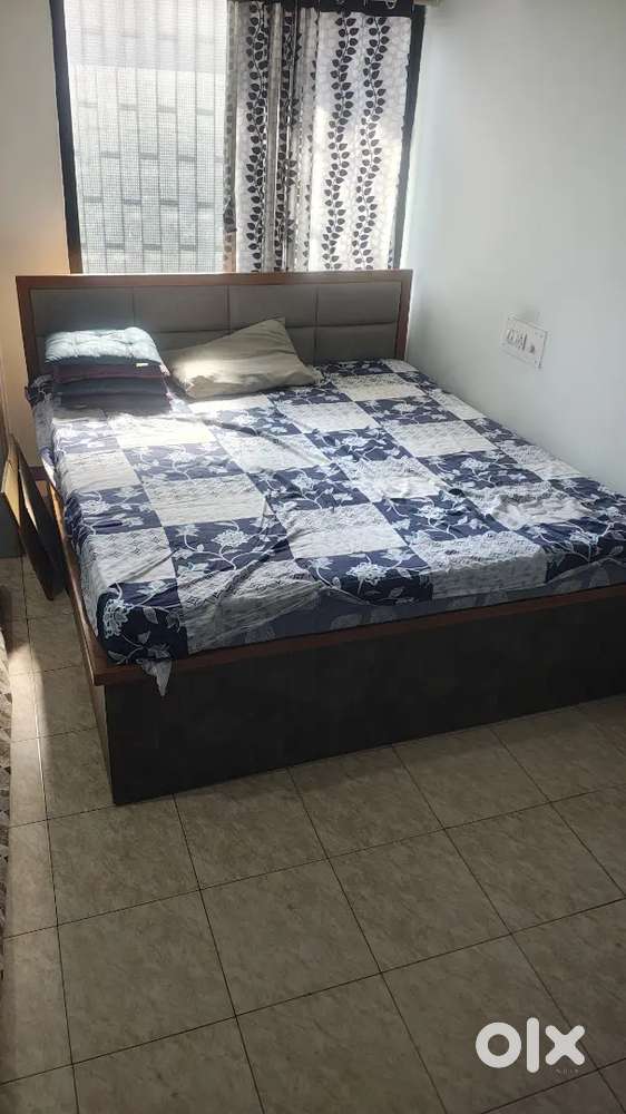 Double Bed with 6 Mattresses