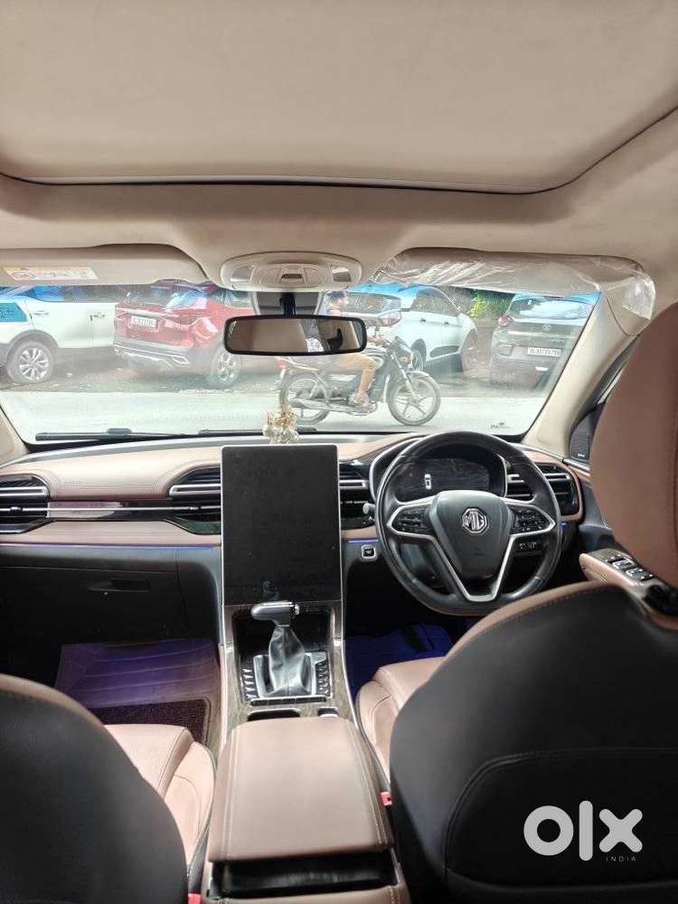 Mg Hector Plus Sharp Pro 1.5 Turbo Petrol Cvt 6 Str, 2023, Petrol