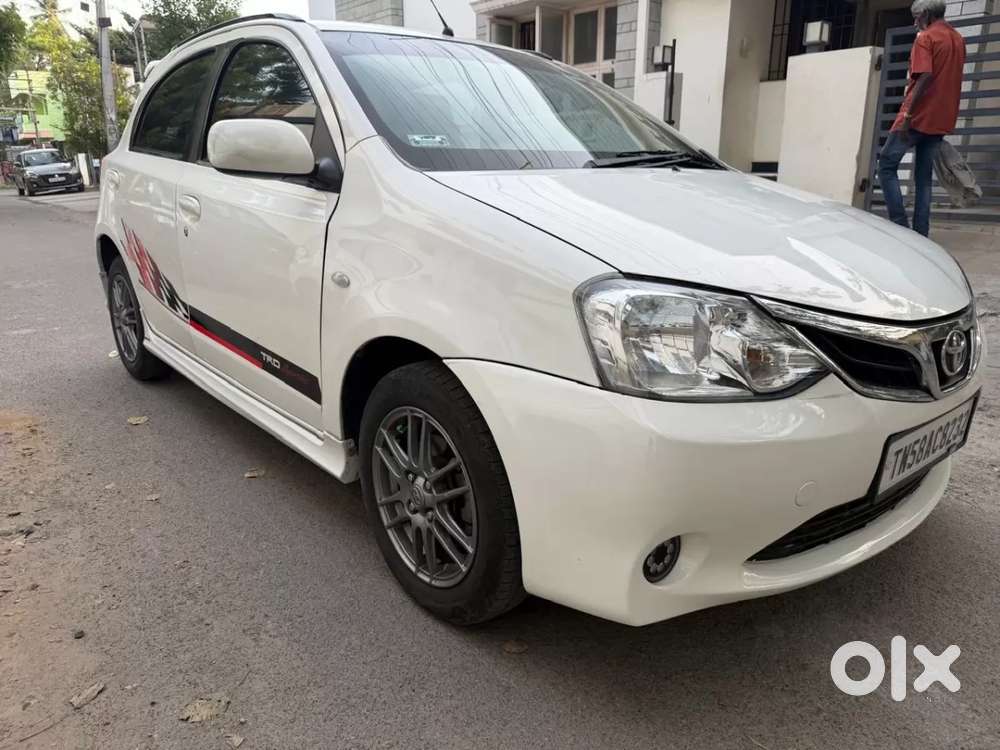 Toyota Etios Liva, 2012, Petrol