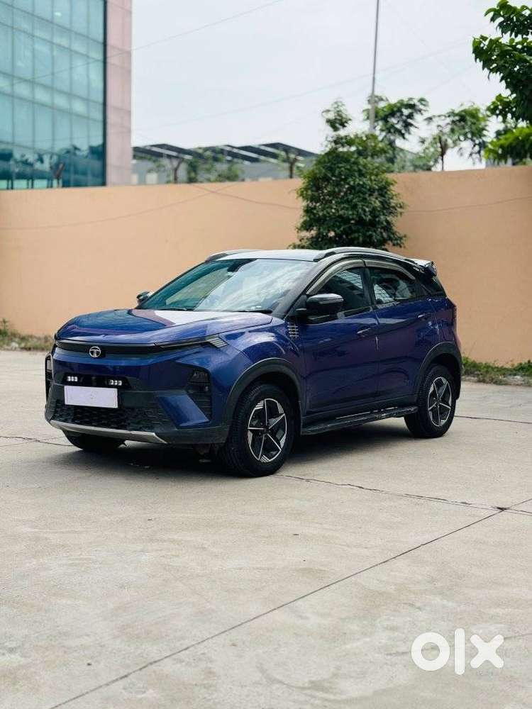 Tata Nexon Fearless Plus Purple 1.5 Revotorq Diesel 6amt Dual Tone, ..