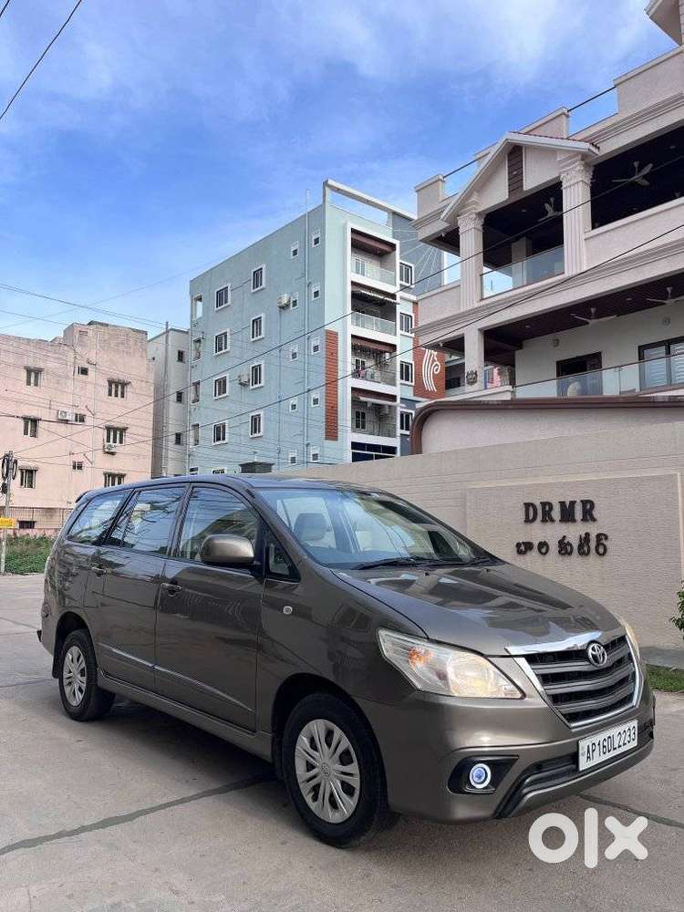 Toyota Innova 2.5 G (diesel) 8 Seater, 2015, Diesel