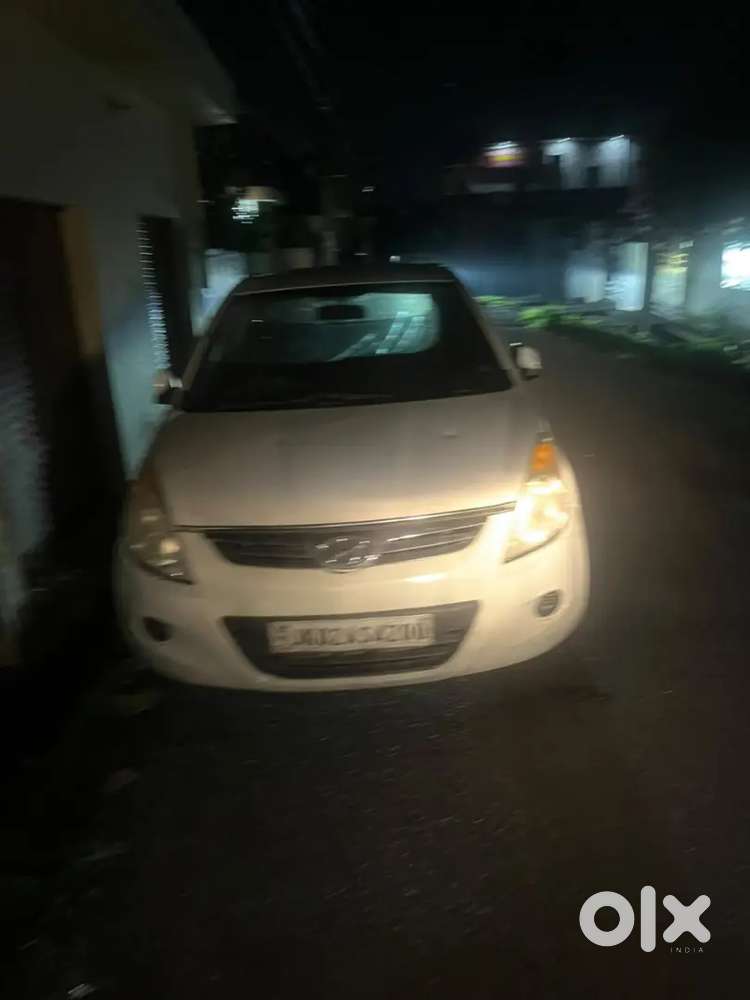 Hyundai I20 Sportz Plus 2011