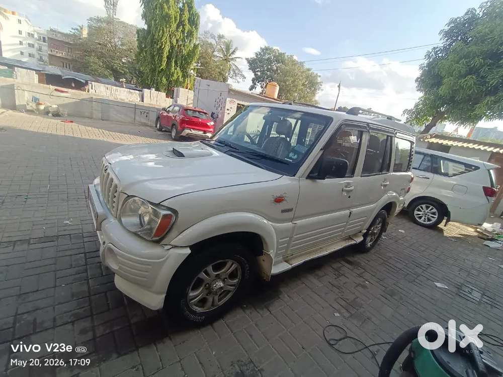 Mahindra Scorpio 2006