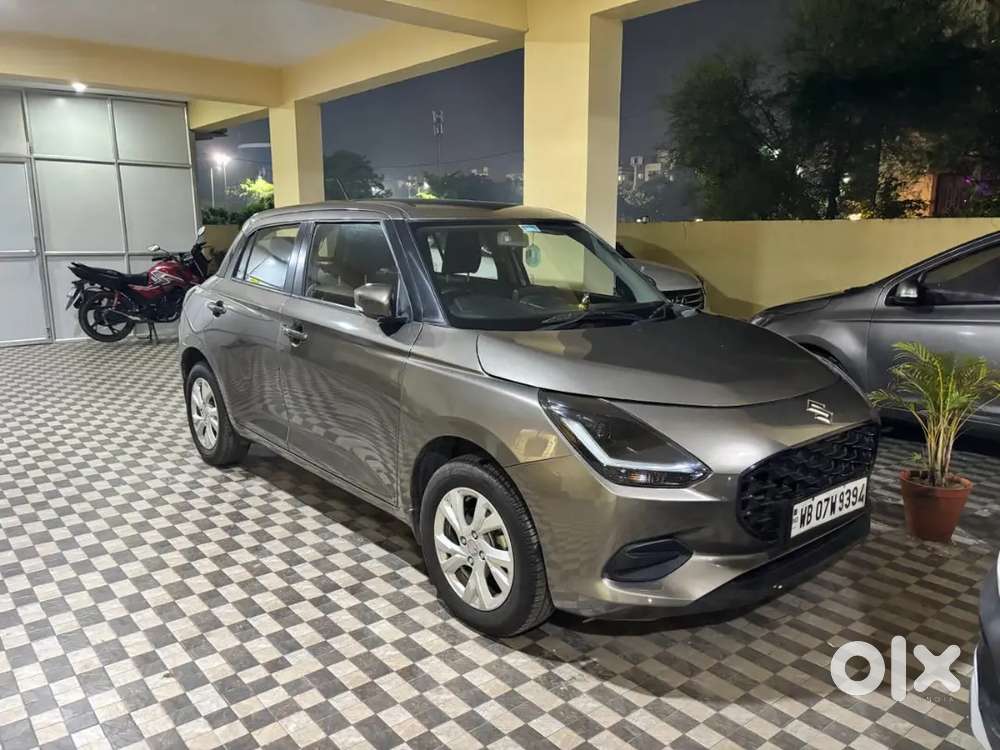 Maruti Suzuki New-gen Swift 2025 Petrol 11656 Km Driven