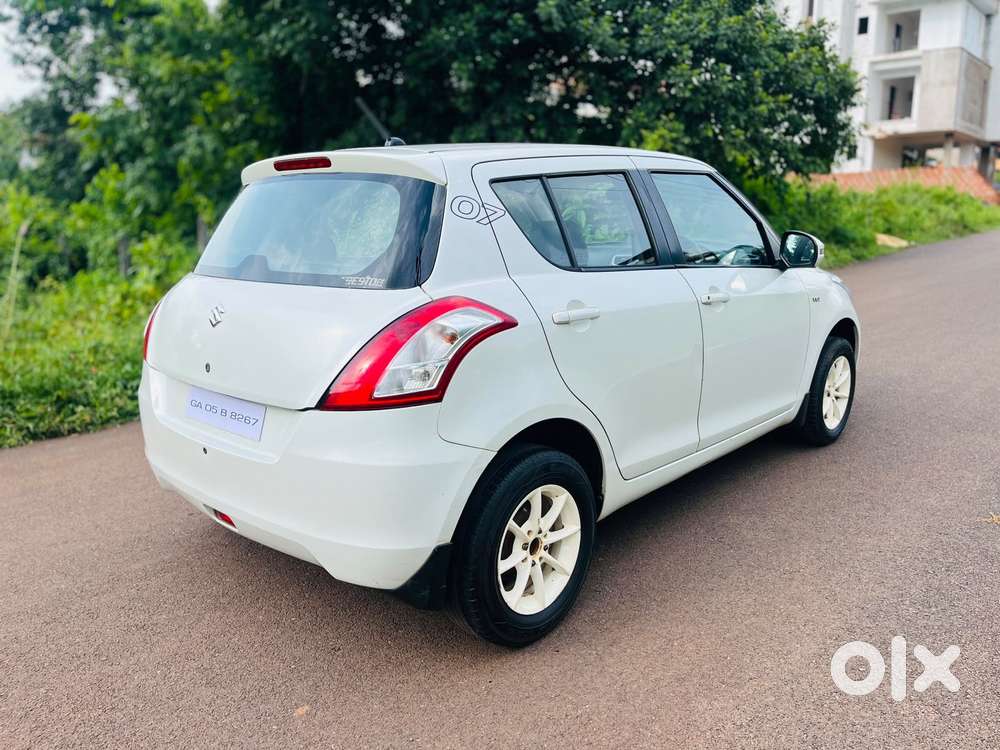 Maruti Suzuki Swift Vxi Abs Bsiv, 2012, Petrol