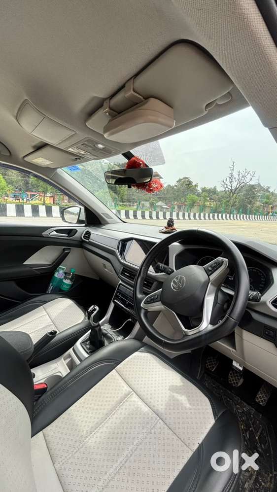 Volkswagen Taigun 2024 Petrol 27000 Km Driven