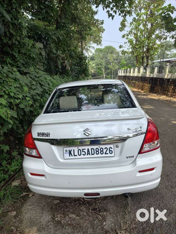 Maruti Suzuki Swift Dzire Vxi Optional, 2011, Petrol