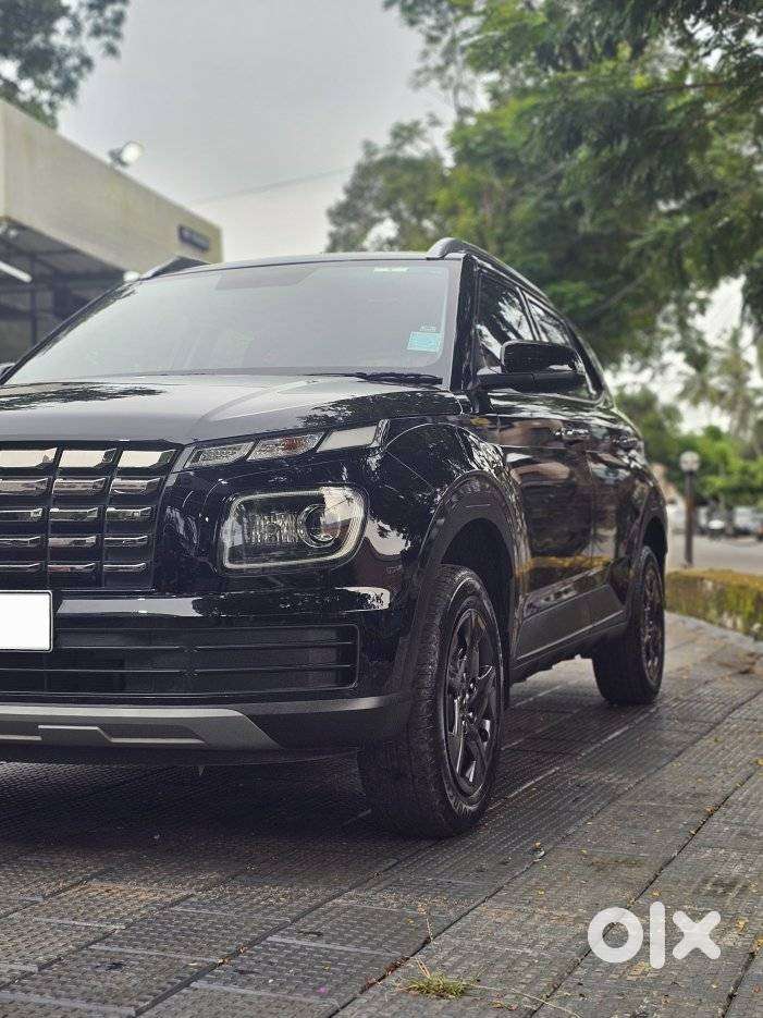 Hyundai Venue 1.2 S (o), 2024, Petrol
