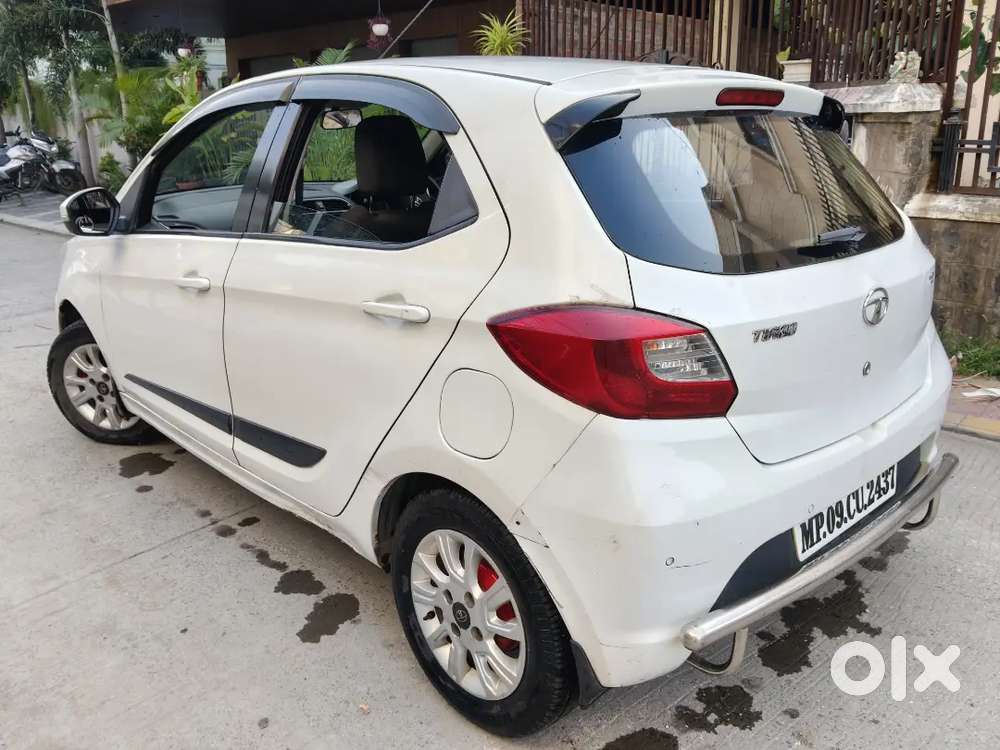Tata Tiago 1.2 Revotron Top Model ( Cng & Alloy Wheels)