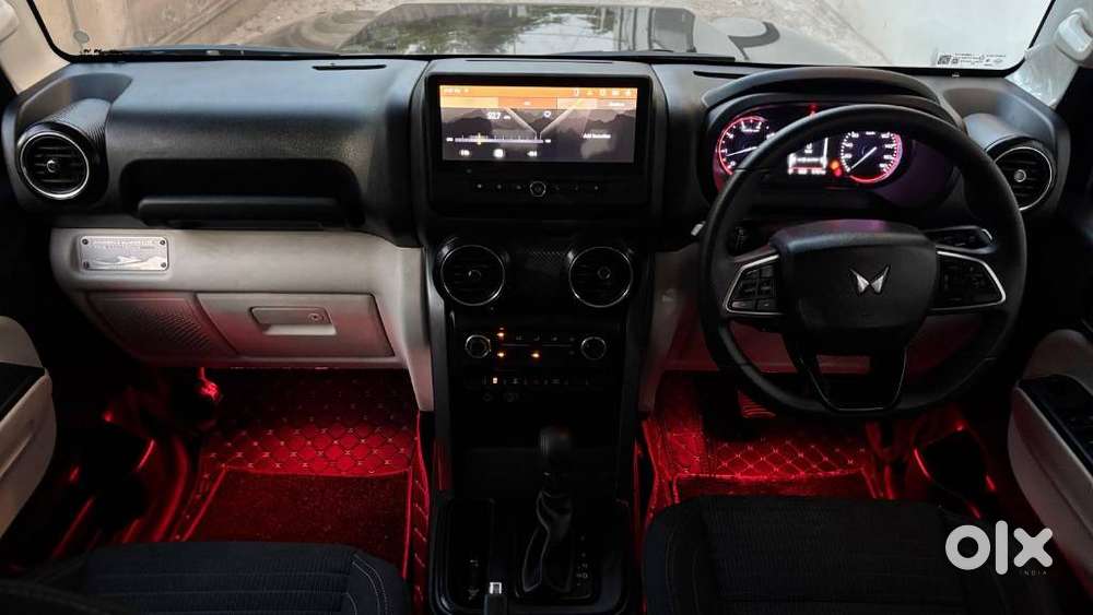 Mahindra Thar Roxx, 2025, Petrol