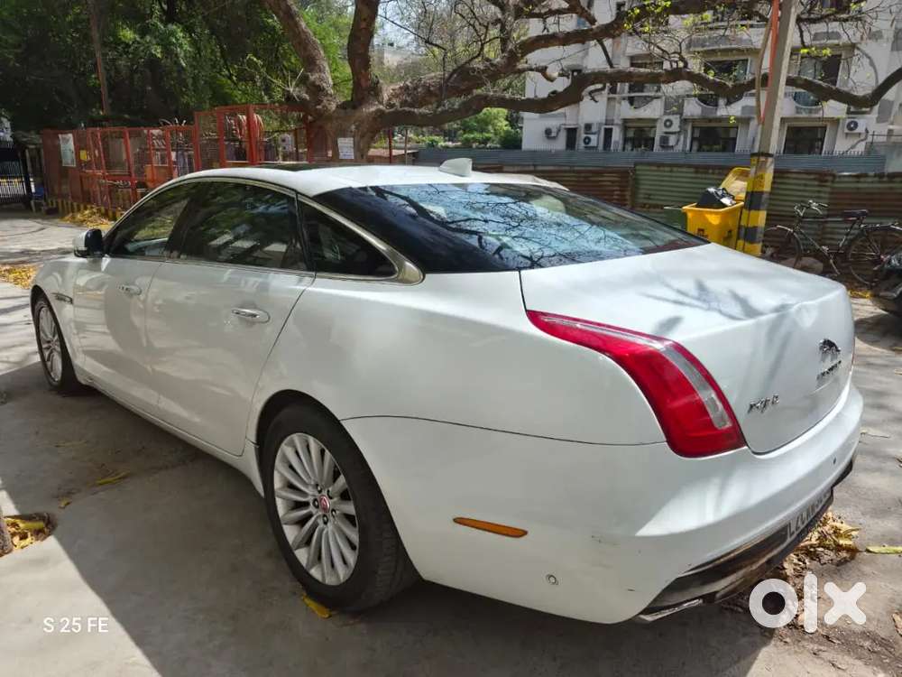 Jaguar Xj 2017 Petrol 46143 Km Driven