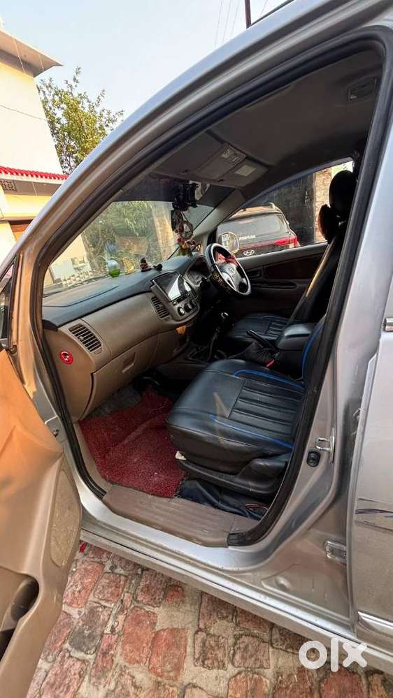Toyota Innova 2.5 G (diesel) 8 Seater, 2016, Diesel