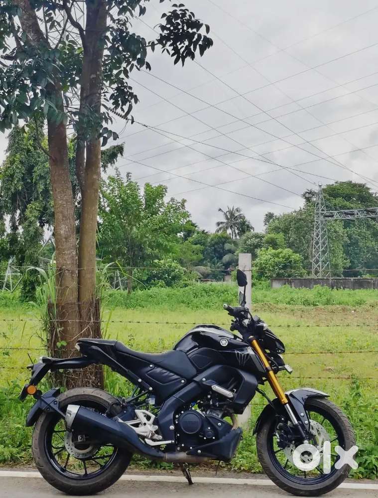 Black Mt 15 Dual Abs Yamaha MT 15 Price Mileage, Images, Colours