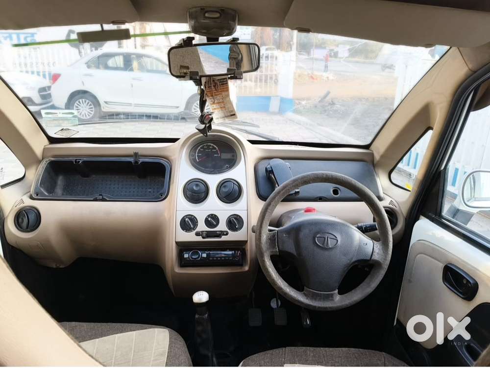 Tata Nano Xe, 2012, Petrol