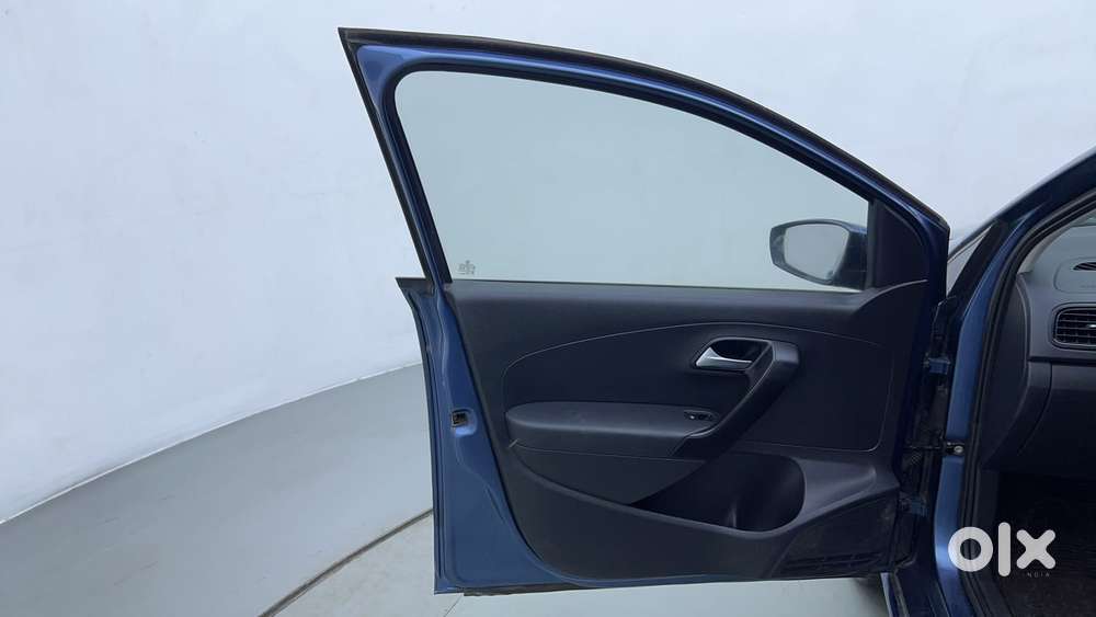 Volkswagen Vento 1.2 Tsi Comfortline At, 2017, Petrol