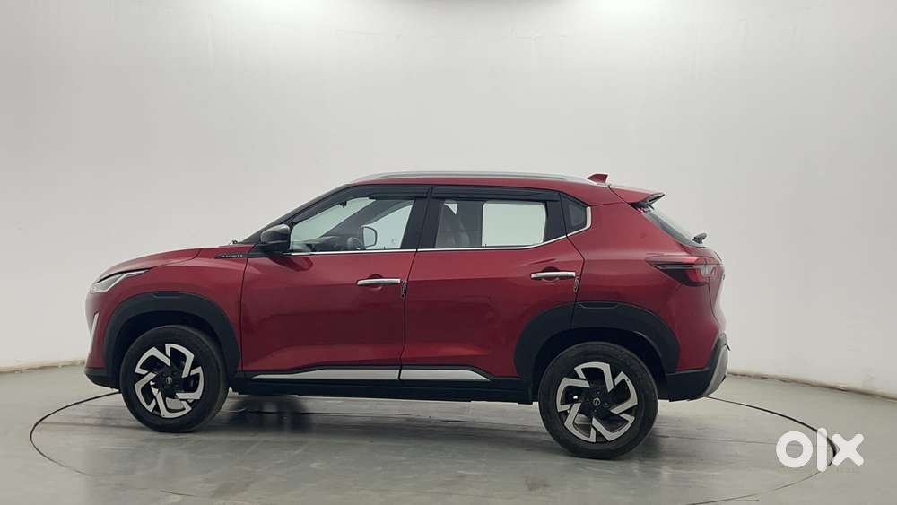 Nissan Magnite 1.0 Xv Premium, 2023, Petrol