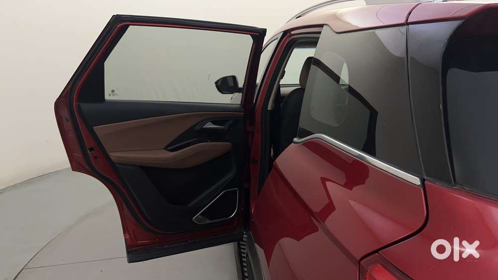 Mg Hector Plus Savvy Pro 1.5 Turbo Petrol Cvt 7 Str, 2023, Petrol