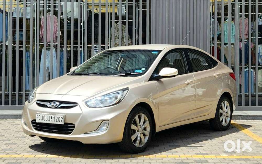 Hyundai Verna Fluidic 1.6 Vtvt Sx, 2012, Petrol