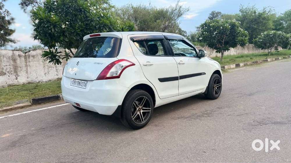 Maruti Suzuki Swift Amt Vvt Vxi, 2017, Petrol