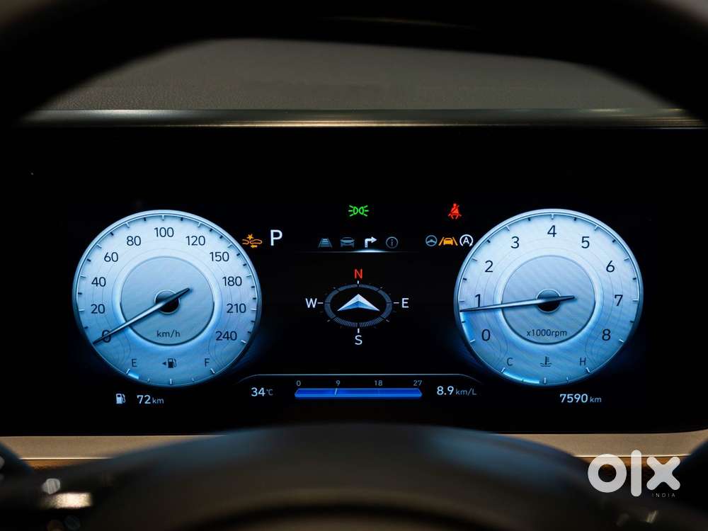 Hyundai Alcazar Signature 1.5 Petrol Dct 6str, 2025, Petrol