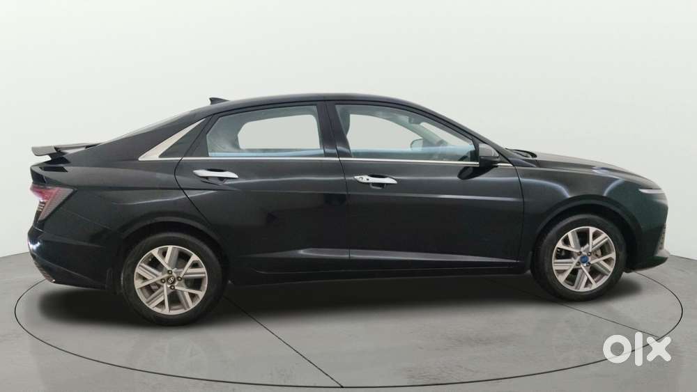 Hyundai Verna 1.5 Mpi Mt Sx (o), 2023, Petrol