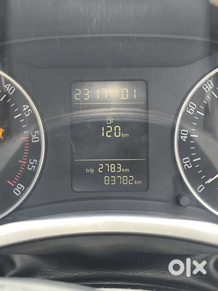 Skoda Laura 2011 2.0 Liture