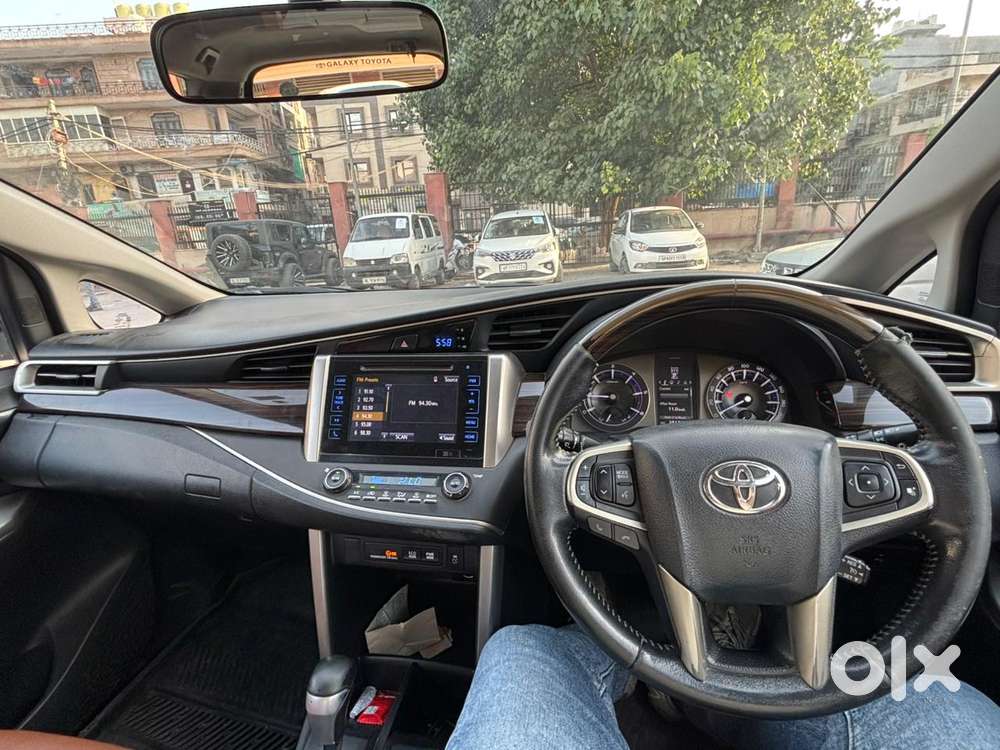 Toyota Innova Crysta 2.8z Automatic, 2017, Diesel