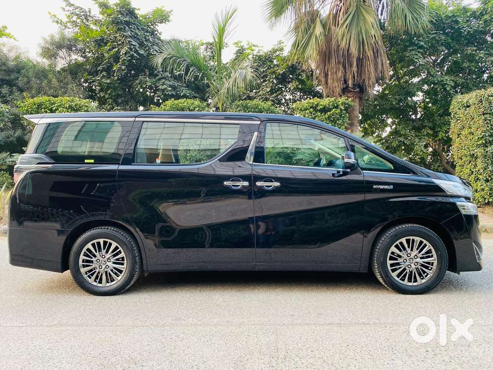 Toyota Vellfire Vip &ndash; Executive Lounge, 2022, Petrol