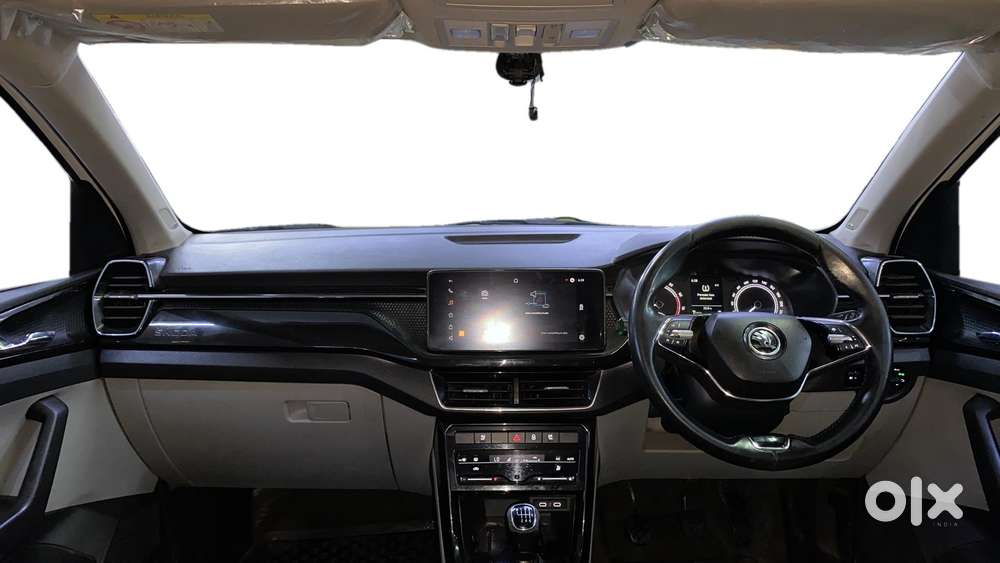 Skoda Kushaq 1.0 Tsi Style, 2022, Petrol