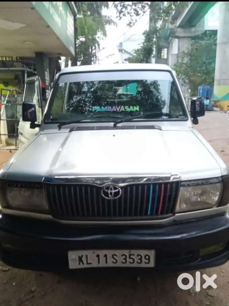 Toyota Qualis Fs 2003