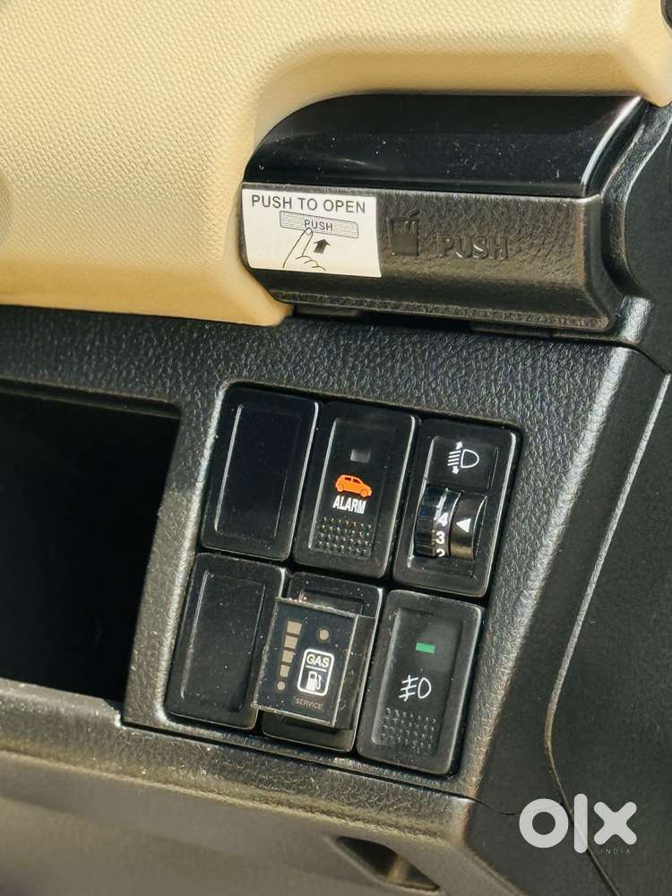 Maruti Suzuki Wagon R Vxi 1.0 Cng, 2017, Petrol