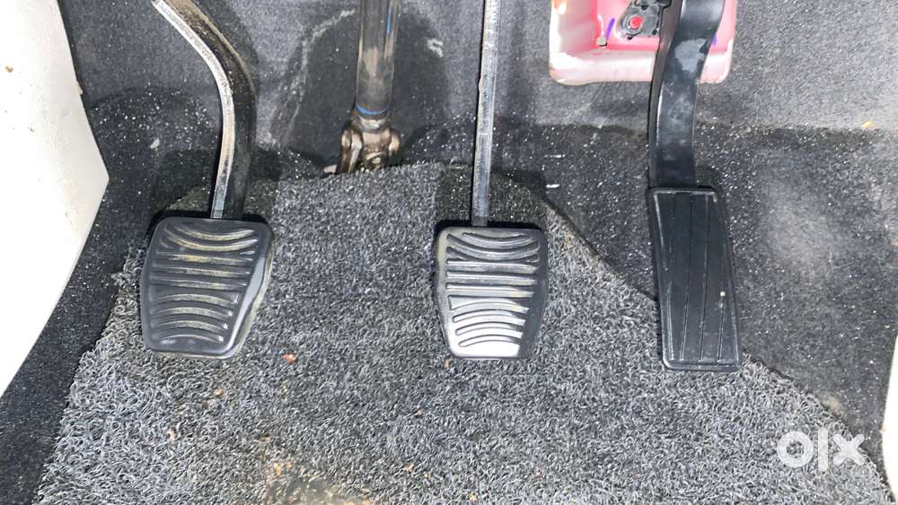 Mahindra Xuv300 W8 Option, 2021, Petrol