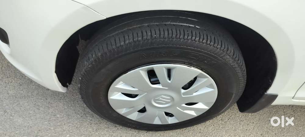 Maruti Suzuki Swift Vxi + Manual, 2011, Petrol