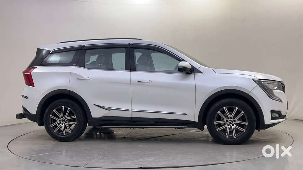Mahindra Xuv700 2.2 Ax 7 Diesel At Luxury Pack Str Awd, 2022, Diesel