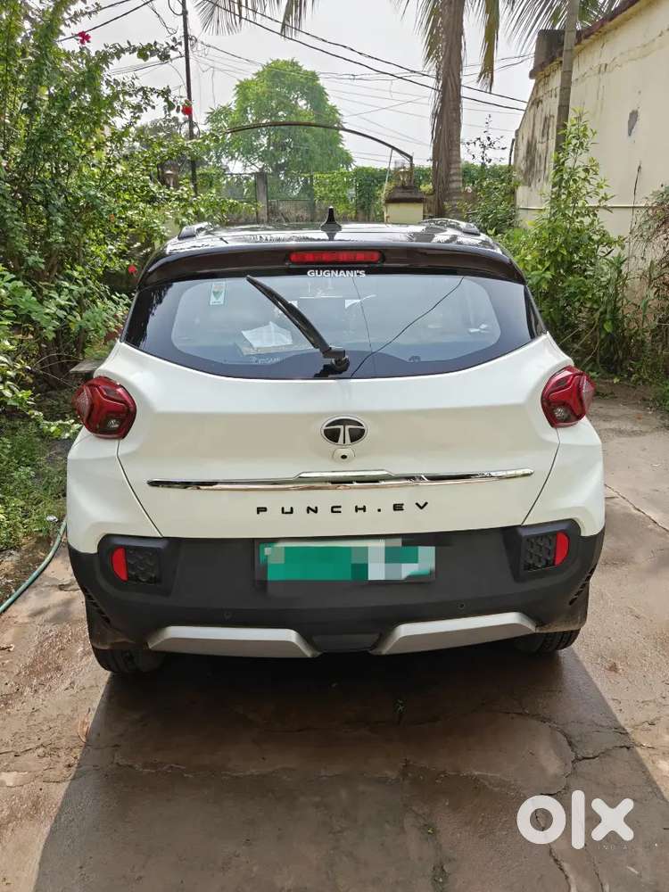 Tata Punch Ev 2025 Empowered Plus Slr