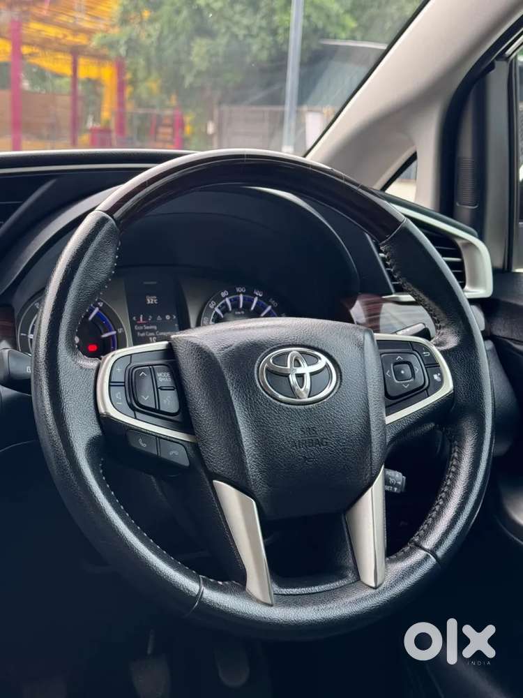 Toyota Innova Crysta [2020-ongoing] 2.4 Zx 7 Str, 2022, Diesel