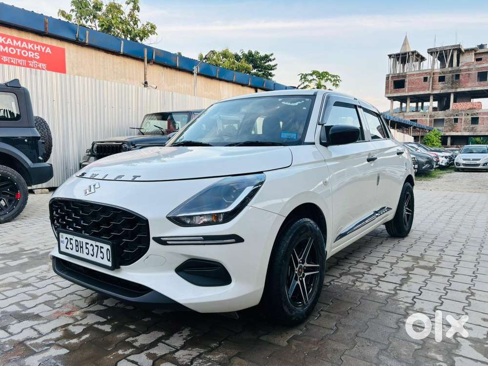 Maruti Suzuki New-gen Swift Lxi, 2025, Petrol