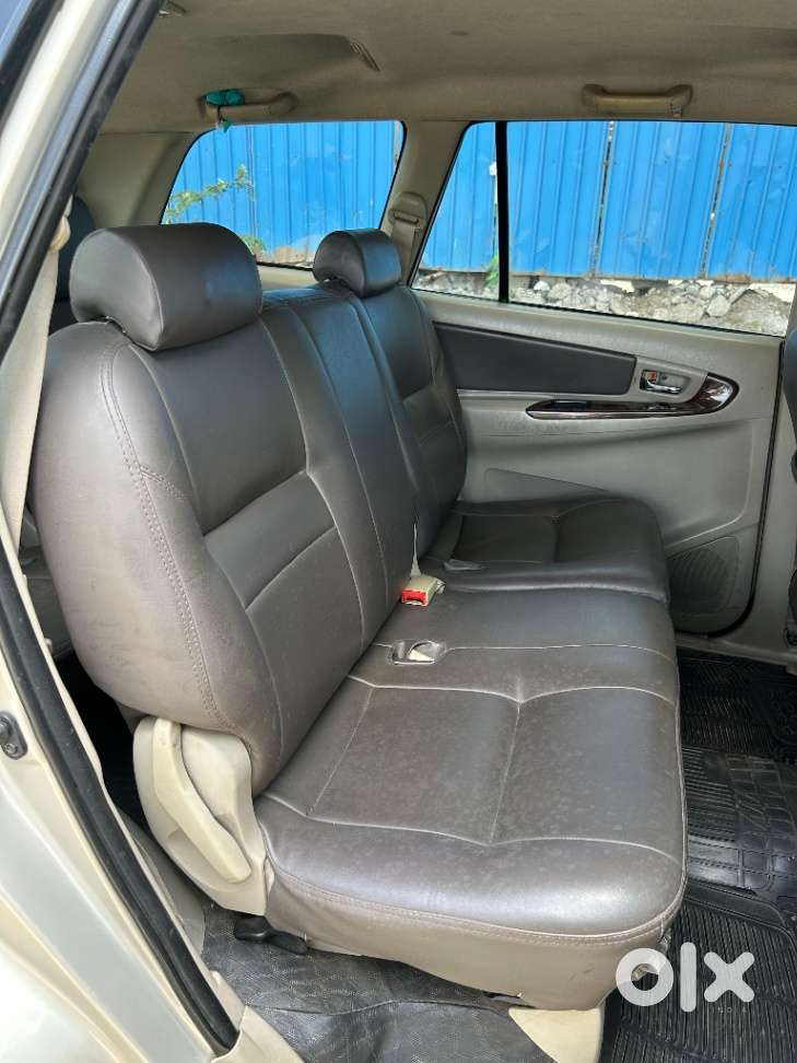Toyota Innova 2.0 Vx (petrol) 8 Seater Bs Iv, 2014, Diesel