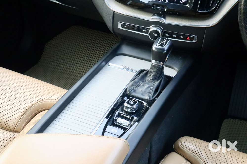 Volvo Xc60 D5 Inscription, 2019, Diesel