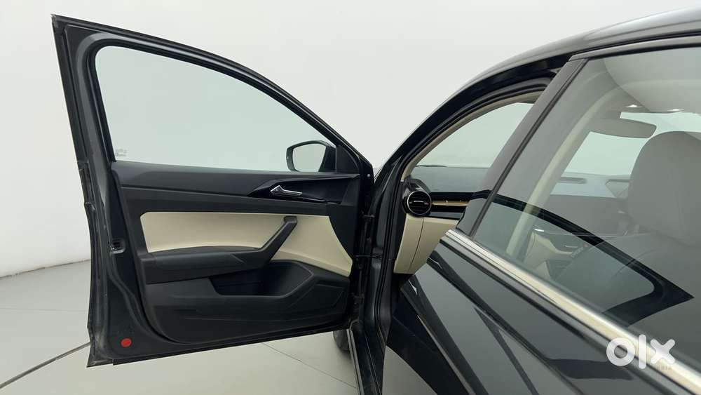 Skoda Slavia Style 1.0l Tsi Mt, 2022, Petrol