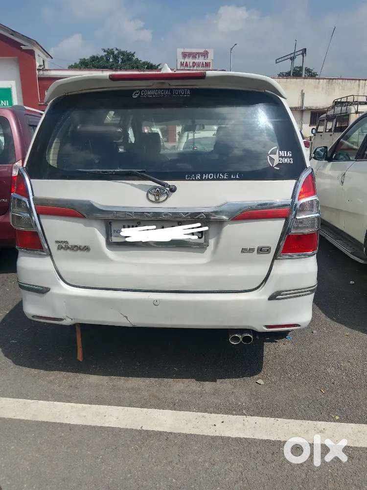 Toyota Innova Crysta 2012