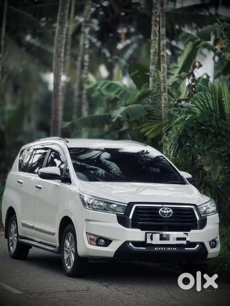 Toyota Innova Crysta Diesel 2023/24